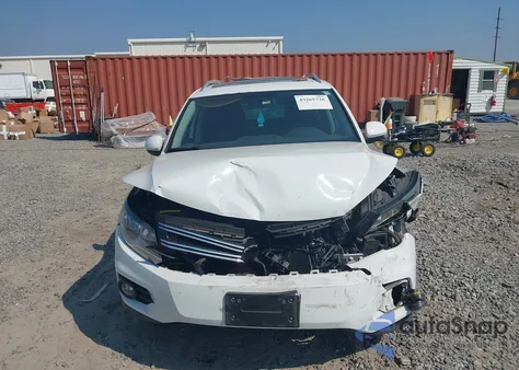 2015 Volkswagen Tiguan S/Se/Sel/R-Line из США, поврежденный, VIN WVGAV7AX7FW520319